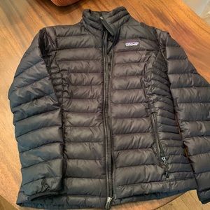 Patagonia women’s down jacket size xs